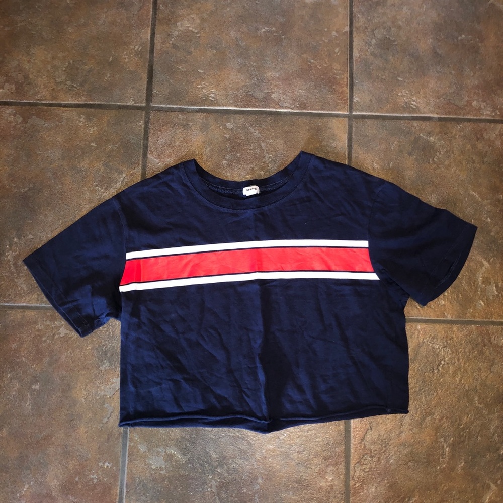 CROPPED T-SHIRT